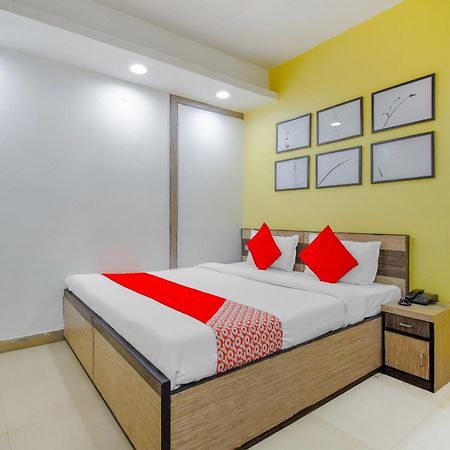 Super Hotel O Adri Hotels 2 Near Dum Dum Metro Station Dış mekan fotoğraf
