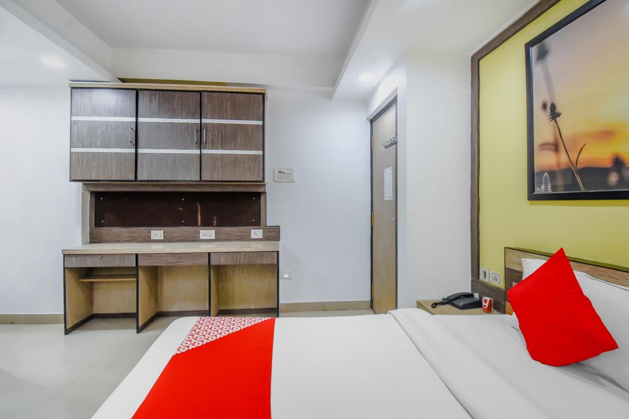 Super Hotel O Adri Hotels 2 Near Dum Dum Metro Station Dış mekan fotoğraf